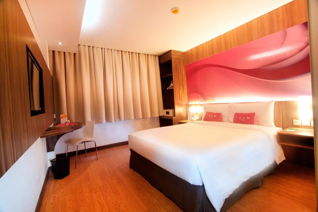 Favehotel Ltc Glodok Jakarta Exterior photo