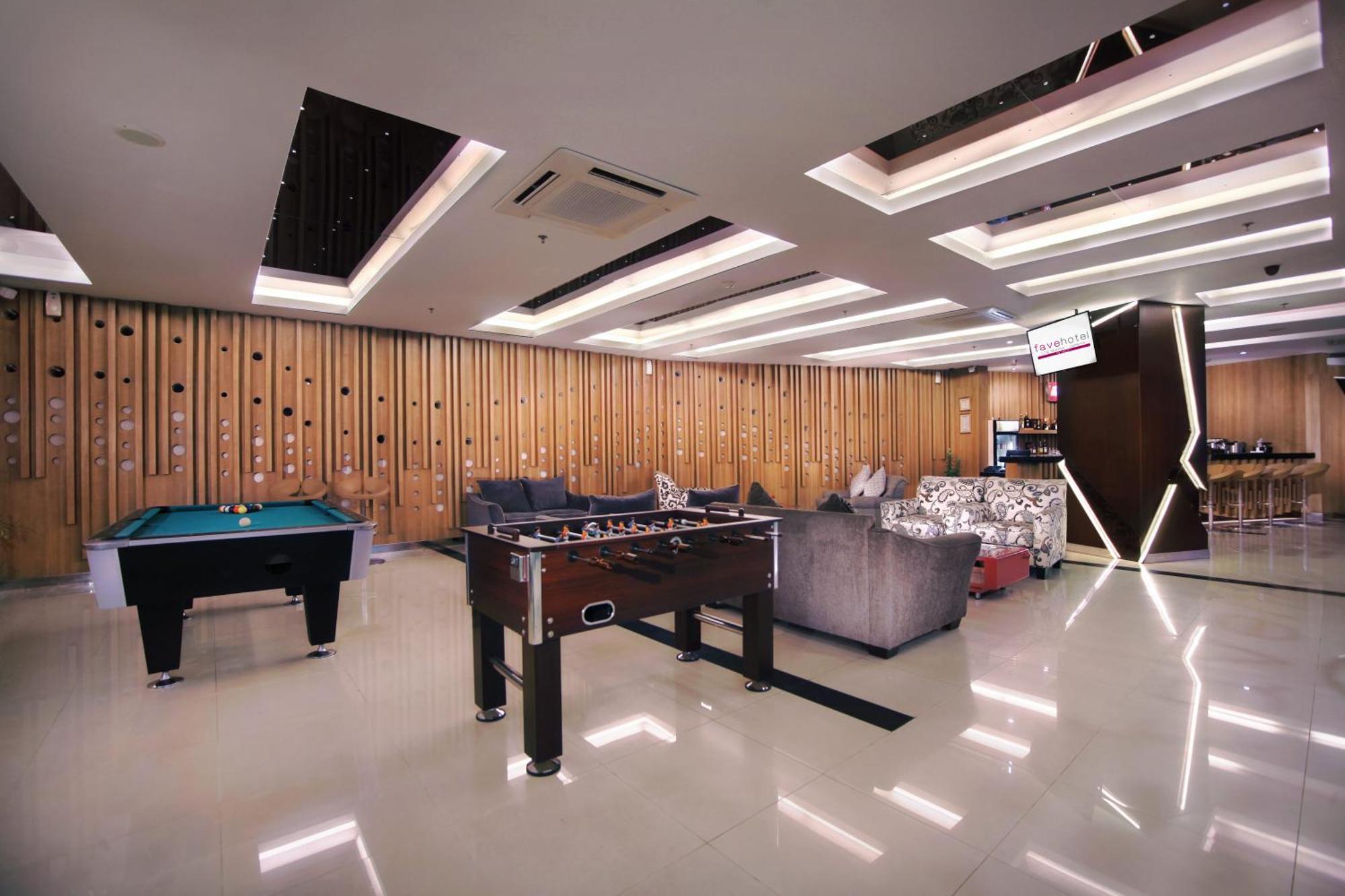 Favehotel Ltc Glodok Jakarta Exterior photo