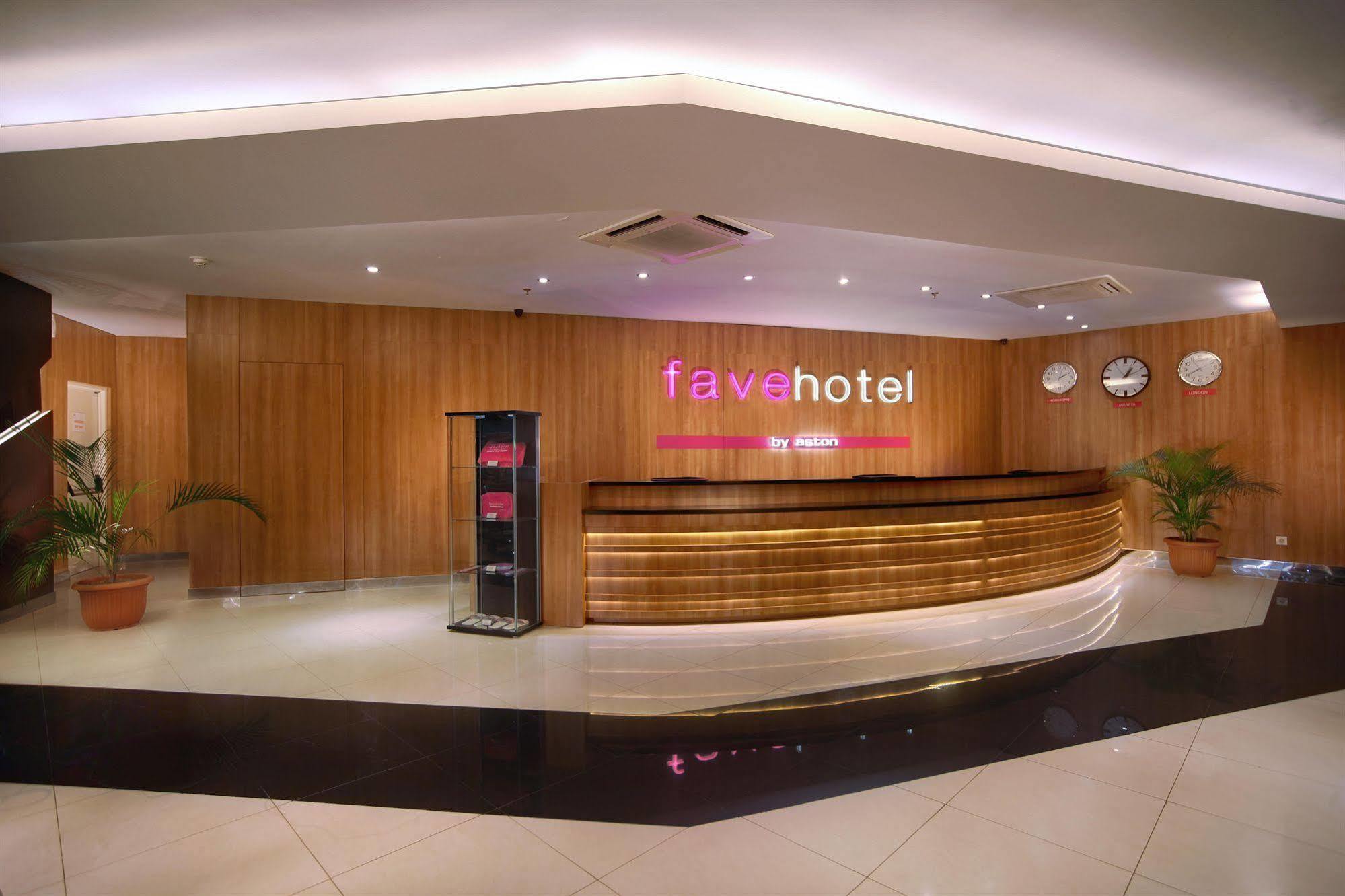 Favehotel Ltc Glodok Jakarta Exterior photo